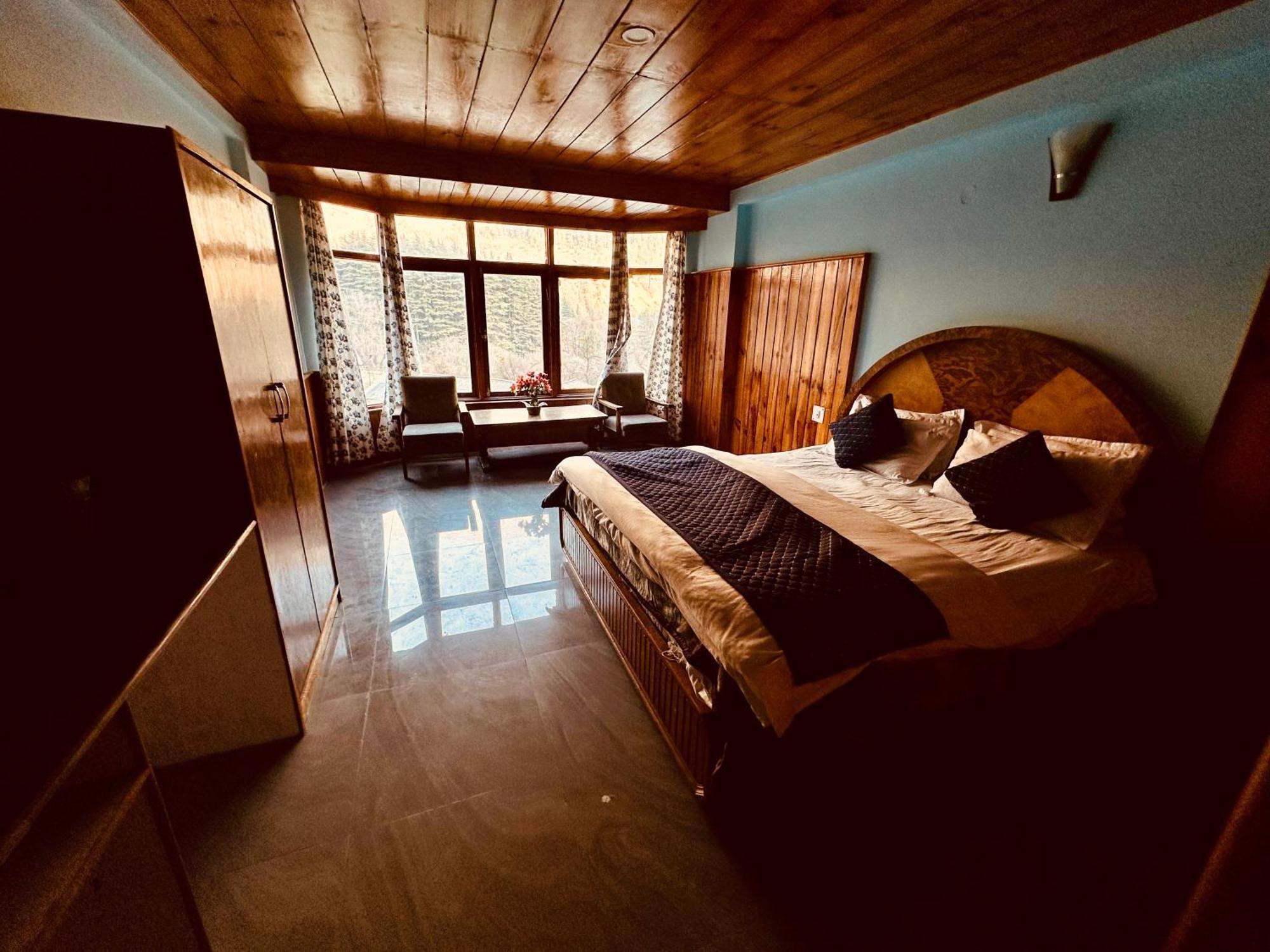Hotel Royal Respite Manali - Luxury Comfort ! Travellers Delight ! Budget Friendly ! Prime Location ! Guest Favourite Exterior foto