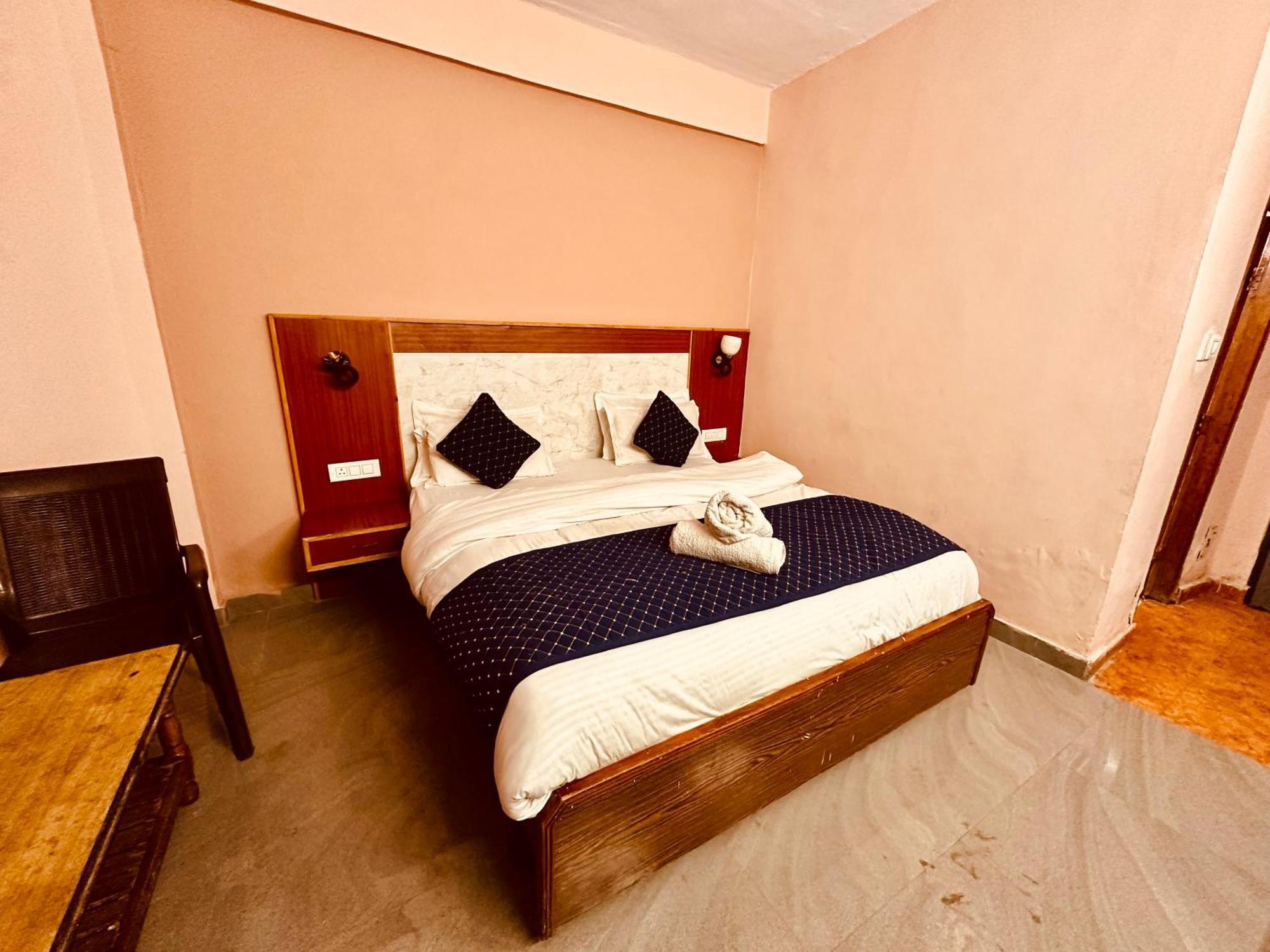 Hotel Royal Respite Manali - Luxury Comfort ! Travellers Delight ! Budget Friendly ! Prime Location ! Guest Favourite Exterior foto