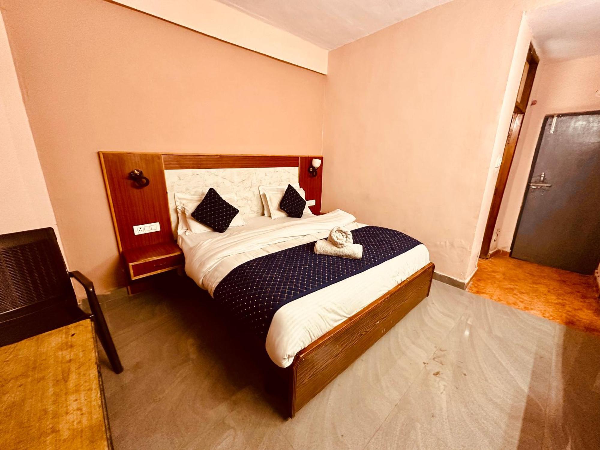Hotel Royal Respite Manali - Luxury Comfort ! Travellers Delight ! Budget Friendly ! Prime Location ! Guest Favourite Exterior foto