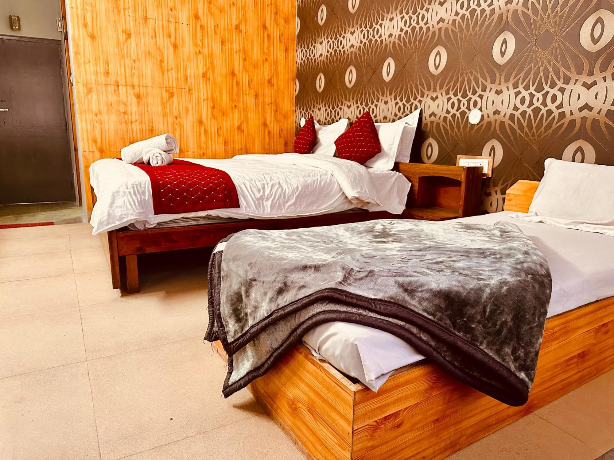 Hotel Royal Respite Manali - Luxury Comfort ! Travellers Delight ! Budget Friendly ! Prime Location ! Guest Favourite Exterior foto