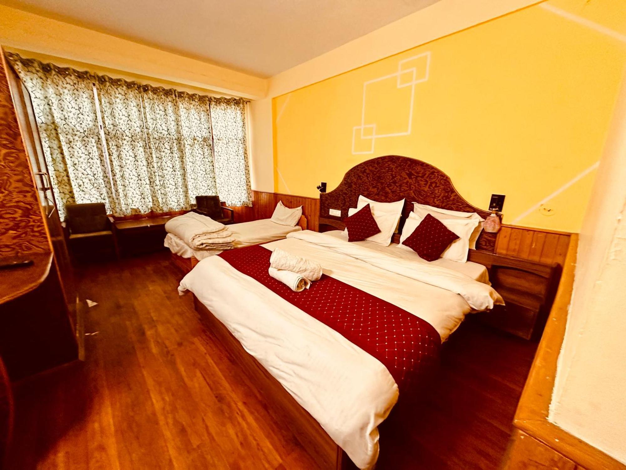 Hotel Royal Respite Manali - Luxury Comfort ! Travellers Delight ! Budget Friendly ! Prime Location ! Guest Favourite Exterior foto