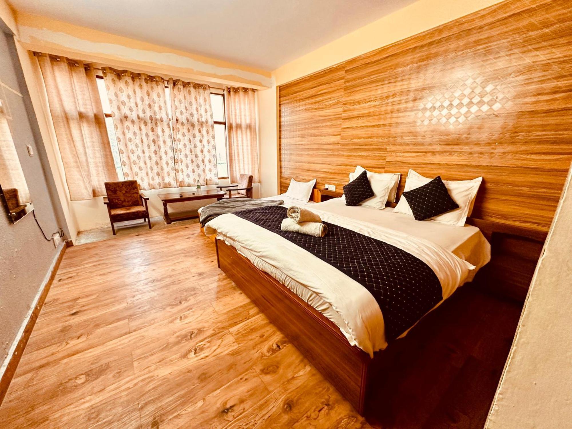 Hotel Royal Respite Manali - Luxury Comfort ! Travellers Delight ! Budget Friendly ! Prime Location ! Guest Favourite Exterior foto