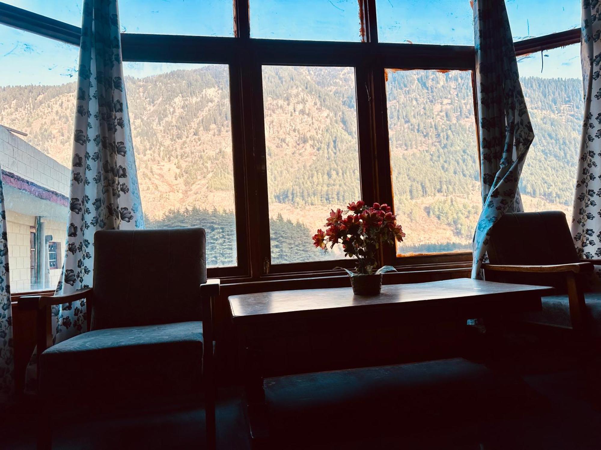 Hotel Royal Respite Manali - Luxury Comfort ! Travellers Delight ! Budget Friendly ! Prime Location ! Guest Favourite Exterior foto